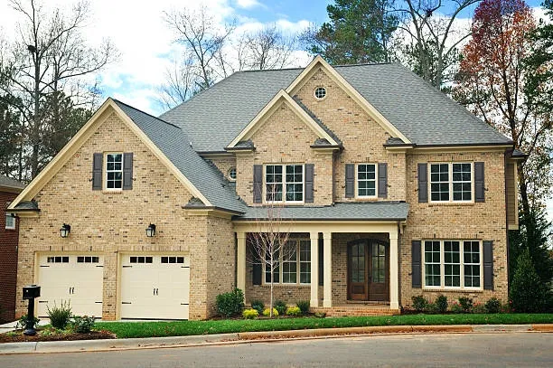 Roof ventilation and energy efficiency explained simply for homeowners 10 A properly ventilated roof on a home in Oklahoma showing roof ventilation and energy efficiency benefits.